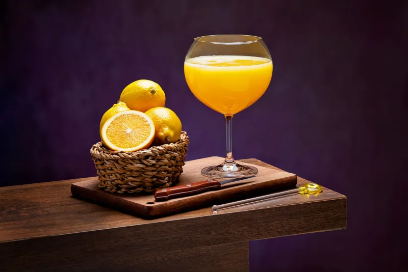 Linus Pauling Won a Nobel Prize — Then Convinced America to Chug Orange Juice Every Winter